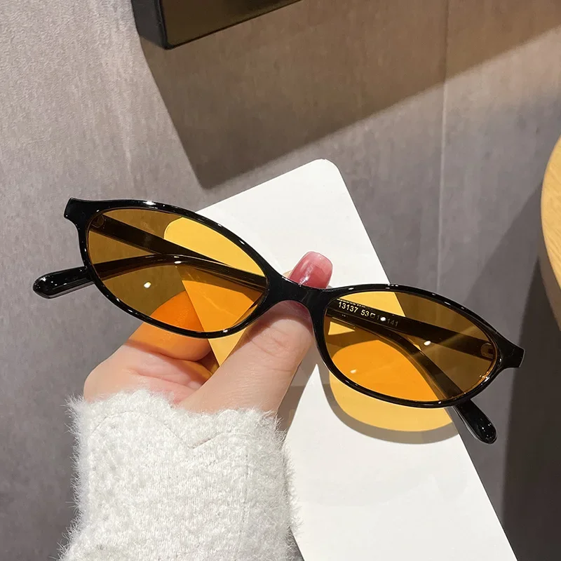 New Retro Small Oval Sunglasse - Designer Sunglasses recension och pris